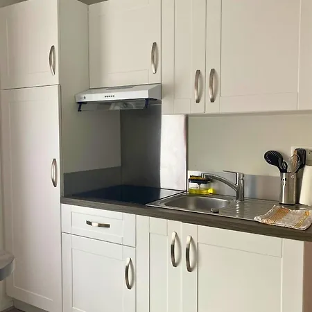 Apartment Moderne Et Equipe Au Coeur De - Gare A Proximite *