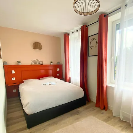 Moderne Et Equipe Au Coeur De - Gare A Proximite Bourbourg